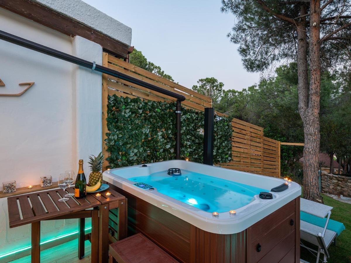 Sardinia Spa Apartment Geremèas Exteriér fotografie